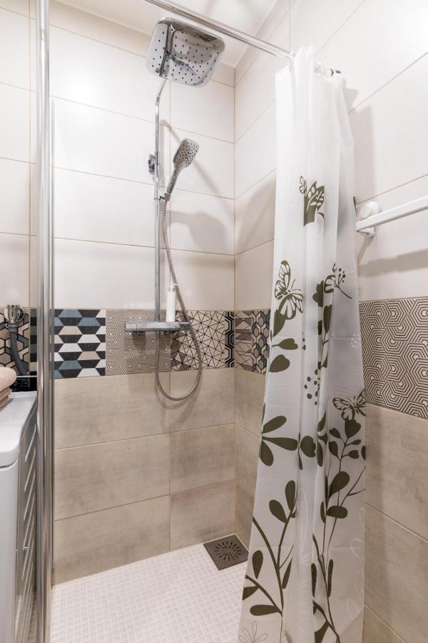 Appartement Charming 1Br In Superb Location, Free Parking & Wi-Fi à Tallinn Extérieur photo